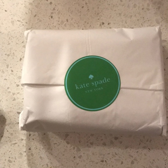 Kate Spade wallet - Picture 8 of 8